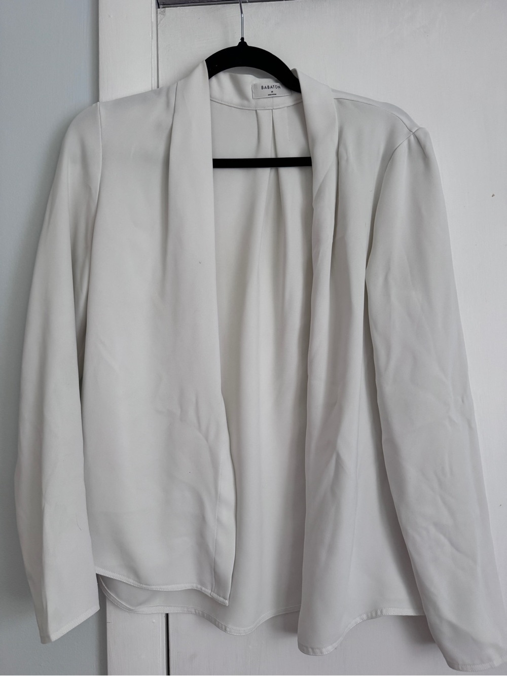 Aritzia Babaton Cream Button Up Blouse